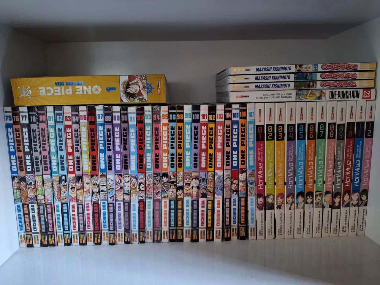 Coleção One Piece, Volumes 75 a 107  + Horimiya, Volumes 1 a 12 (Grátis mangas extras) - Foto 2