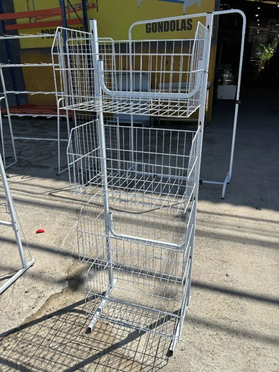 P4 C/ 4 CESTOS DESMONTÁVEL - Foto 2