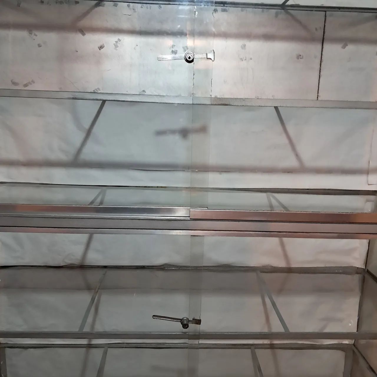 VENDO VITRINE DE FERRO  - Foto 2