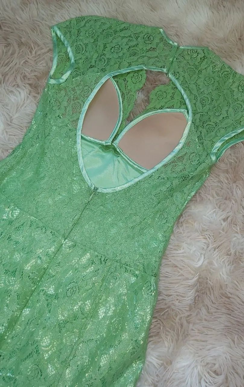 Vestido de festa em renda verde - Foto 2