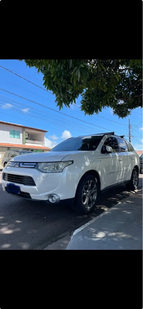Outlander GT 7 Lugares 2015 com FTP (top de linha)