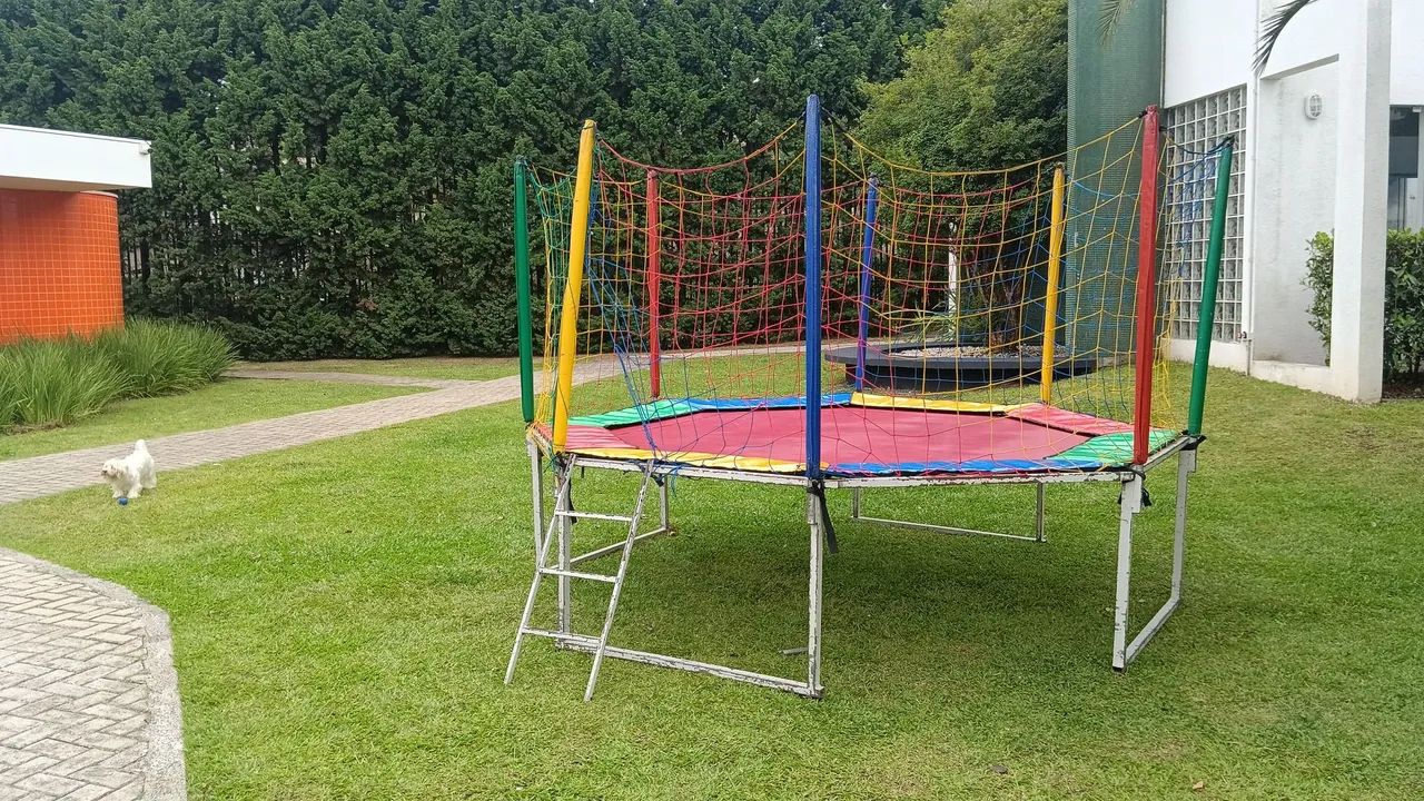 Cama elástica e piscina de bolinhas essa dupla faz sucesso  - Foto 5