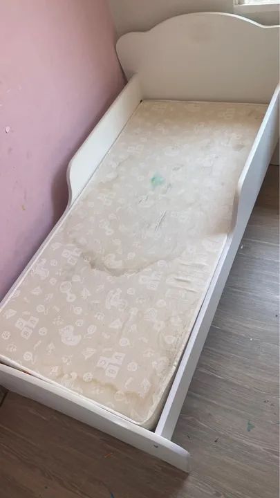 Vendo cama infantil com colchão  - Foto 2