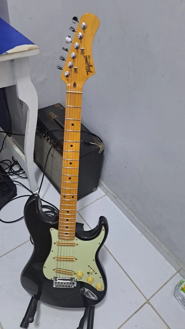 Vendo guitarra tagima t635 