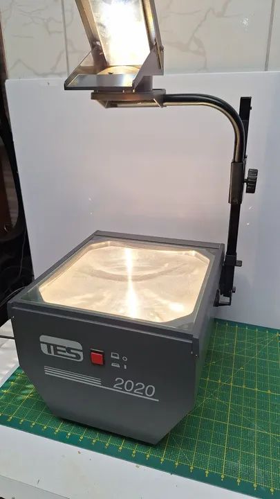 Retroprojetor Tes Modelo 2015 110v/220v