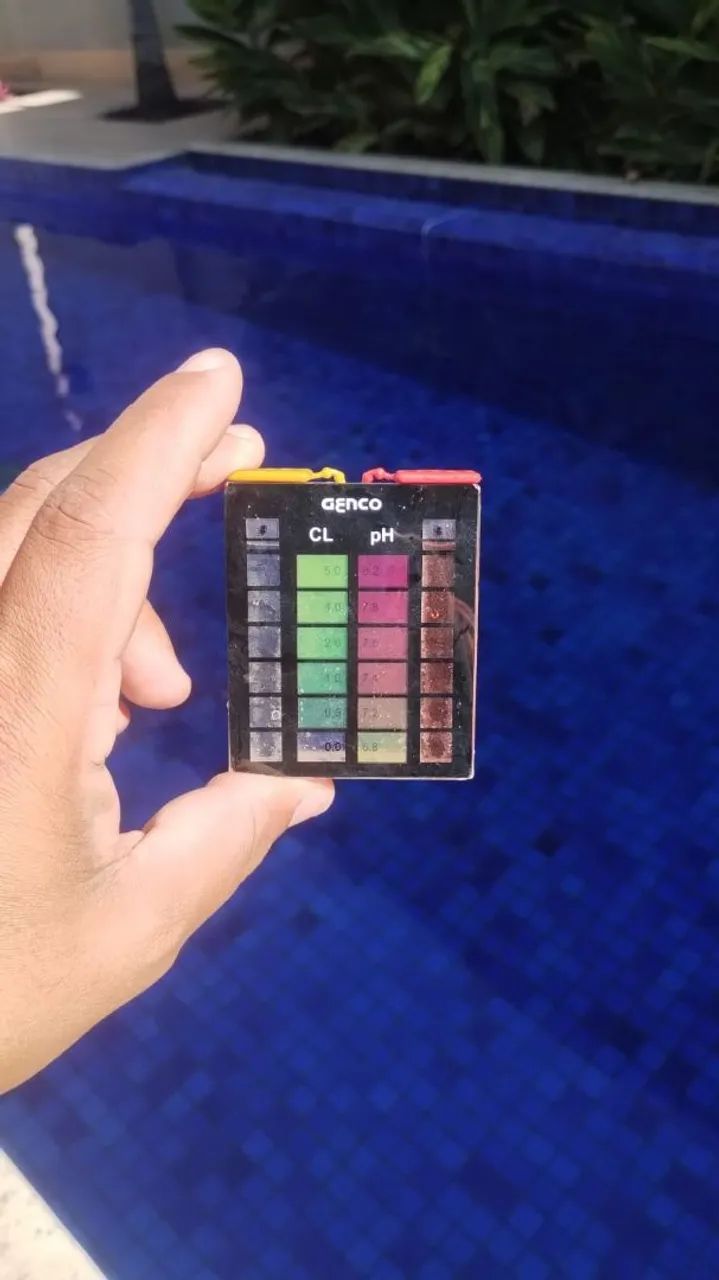 Limpeza e manutenção de piscinas