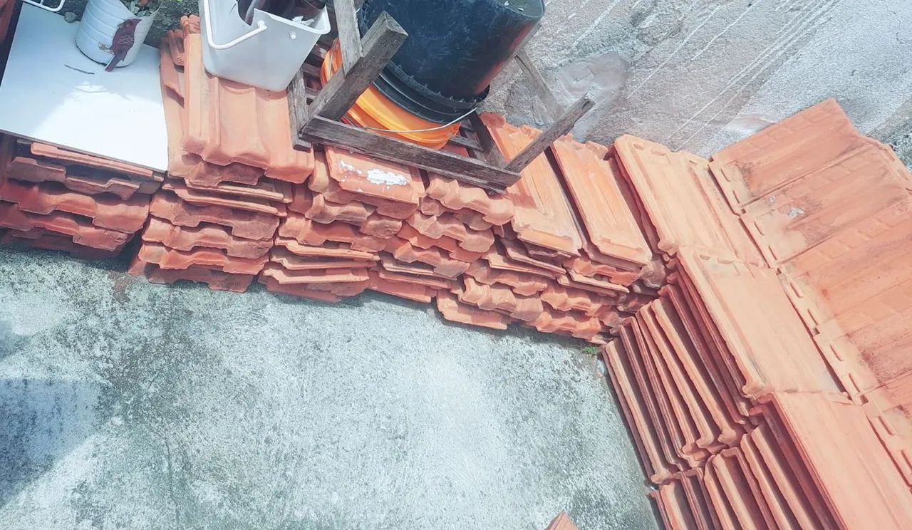 Telhas francesas bem conservadas - Foto 2