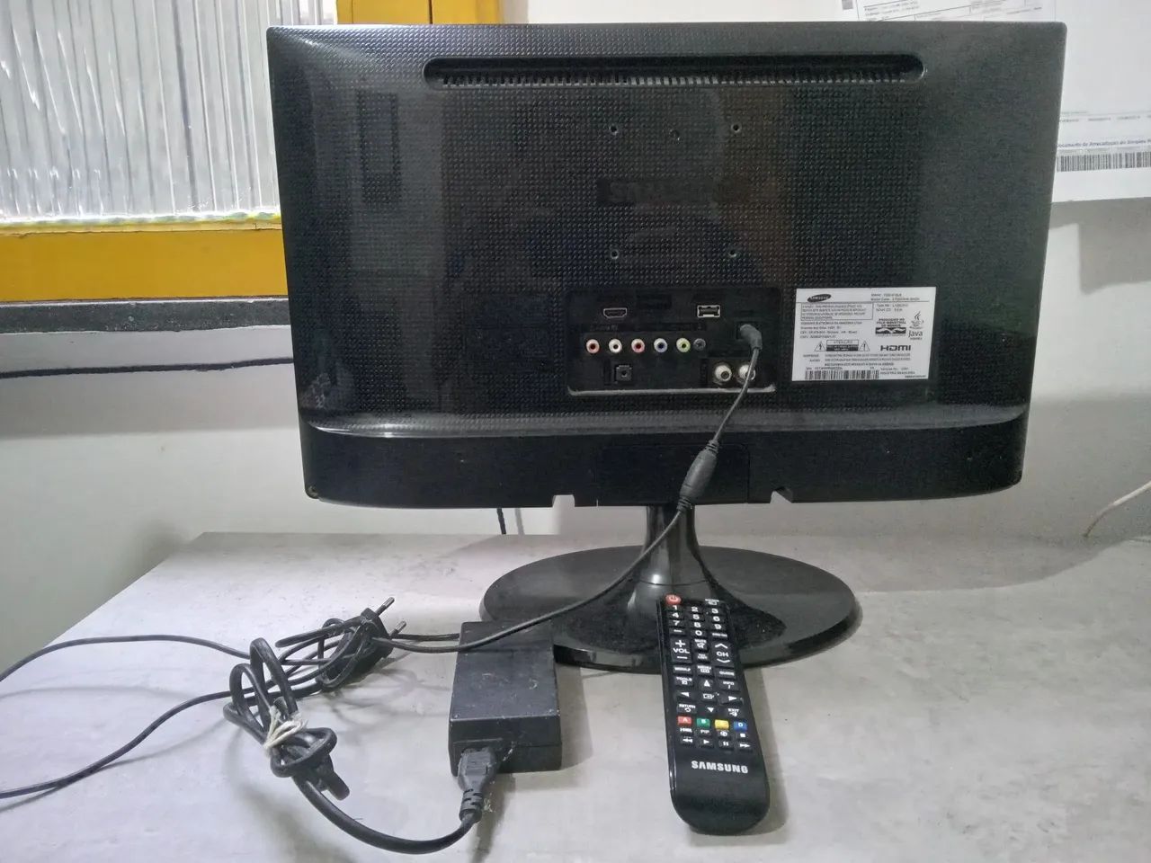 TV / Monitor Samsung com ótima qualidade de imagem - Foto 2