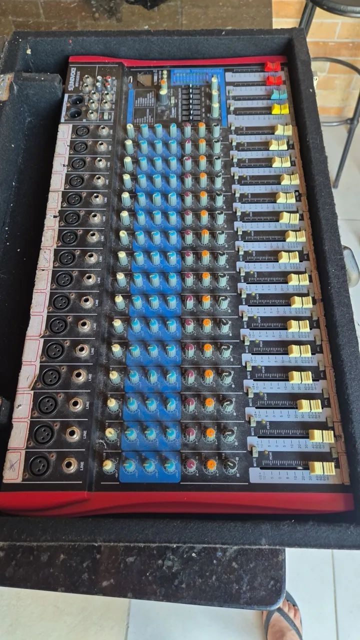 Mesa de som 16 canais soundvoice - Foto 2