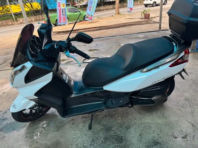 Scooter 300cc branca impecável - Foto 5