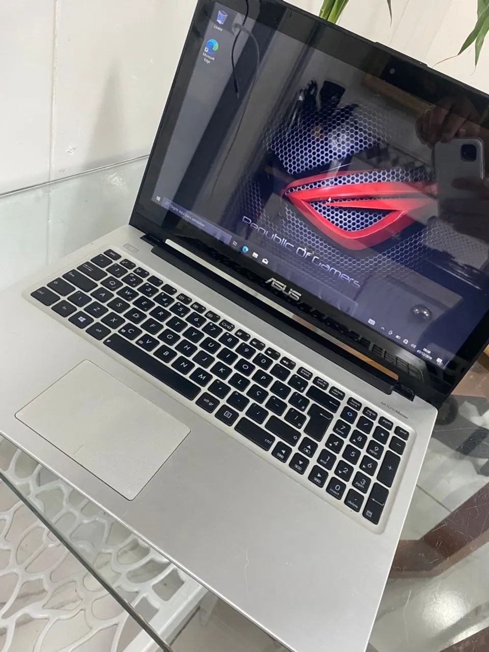 Notebook ASUS Core i7 Touch Screen63824101261955122