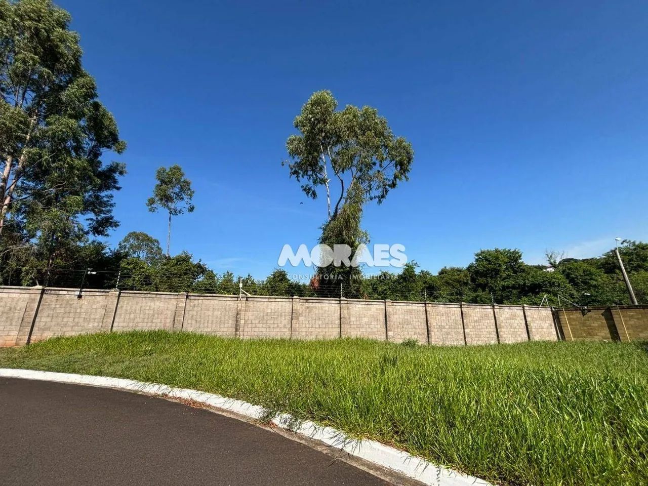 Terreno em Condomínio Fechado à venda, 310 m² por R$ 290.000 - Spazio Verde Comendador - B - Foto 2