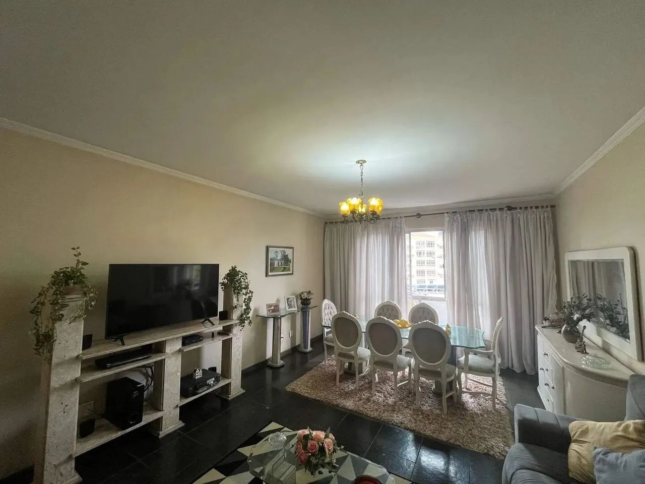 Apartamento com 2 dorms na Ponta da Praia