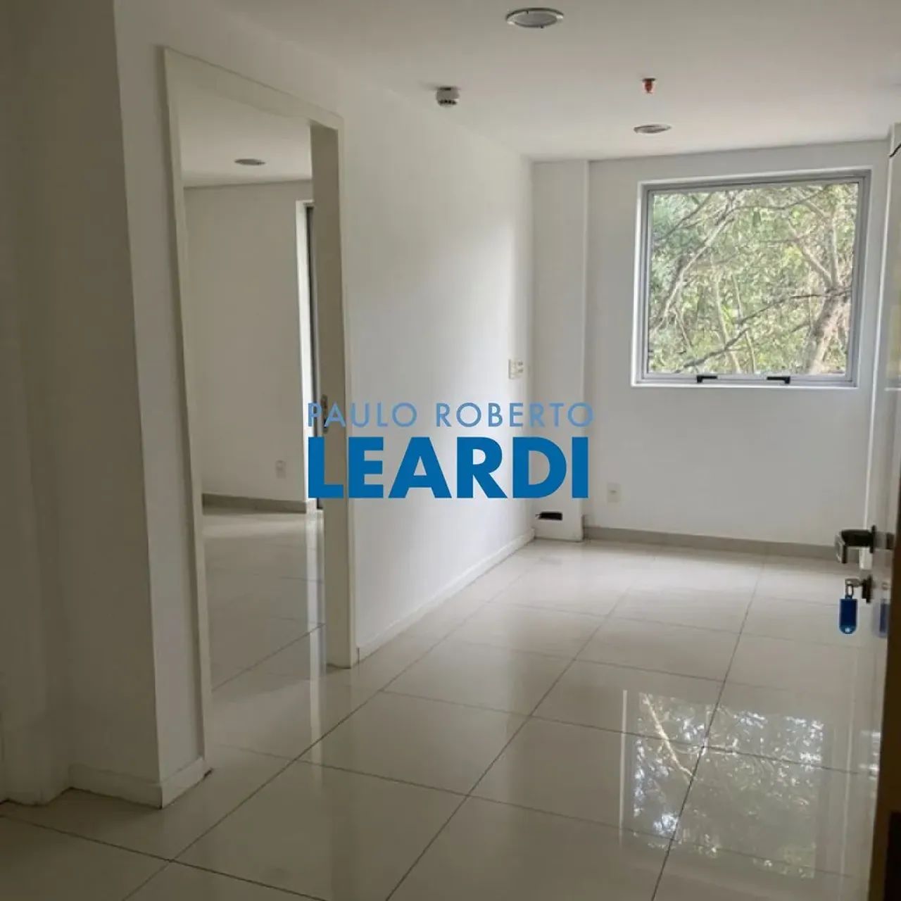 CONJ. COMERCIAL - LIBERDADE - SP