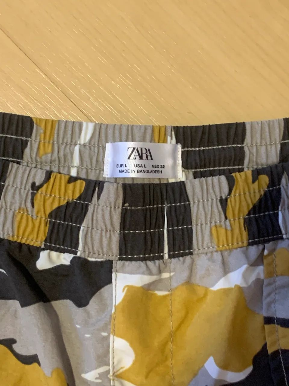 Bermuda Zara camuflada  - Foto 3