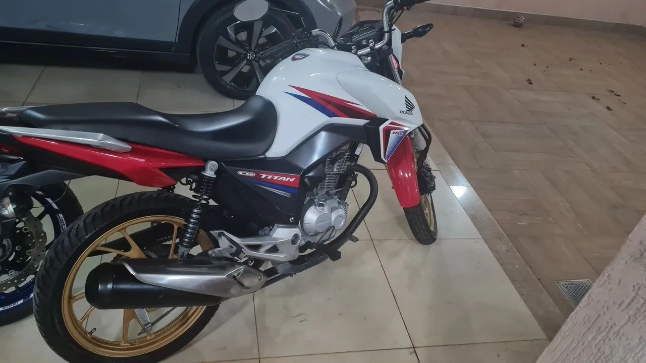 Moto CG Titan 160cc modelo 40 anos