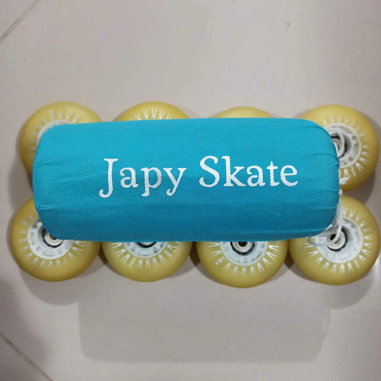 Rodas 76mm LED cor branca patins inline 90A (8 unidades) Japy Skate<br> - Foto 4