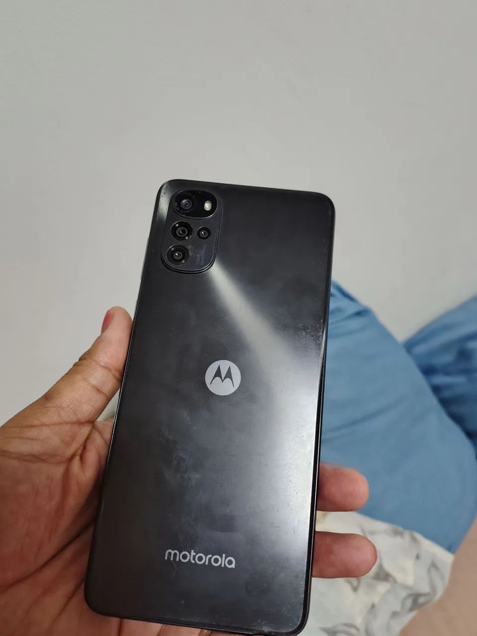 Vendo moto G 22 . 128 gb. Obs: o botão volume não está funcionando, tem q arrumar - Foto 2