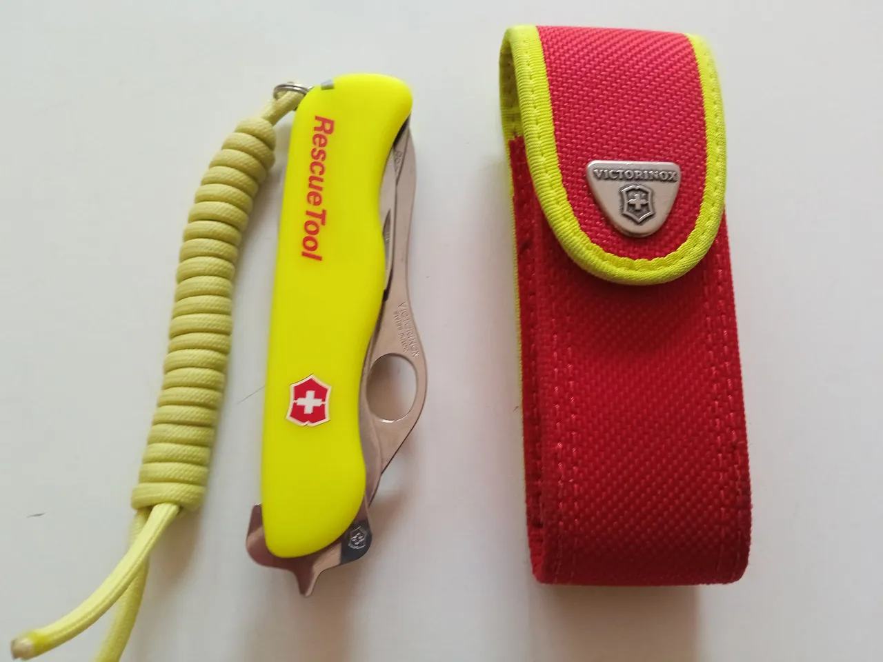 Canivete Victorinox Rescue Tool - Excelente