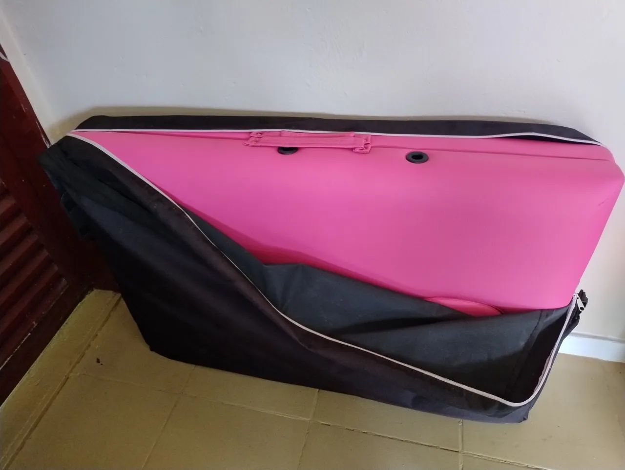 Maca portátil dobrável cor de rosa 