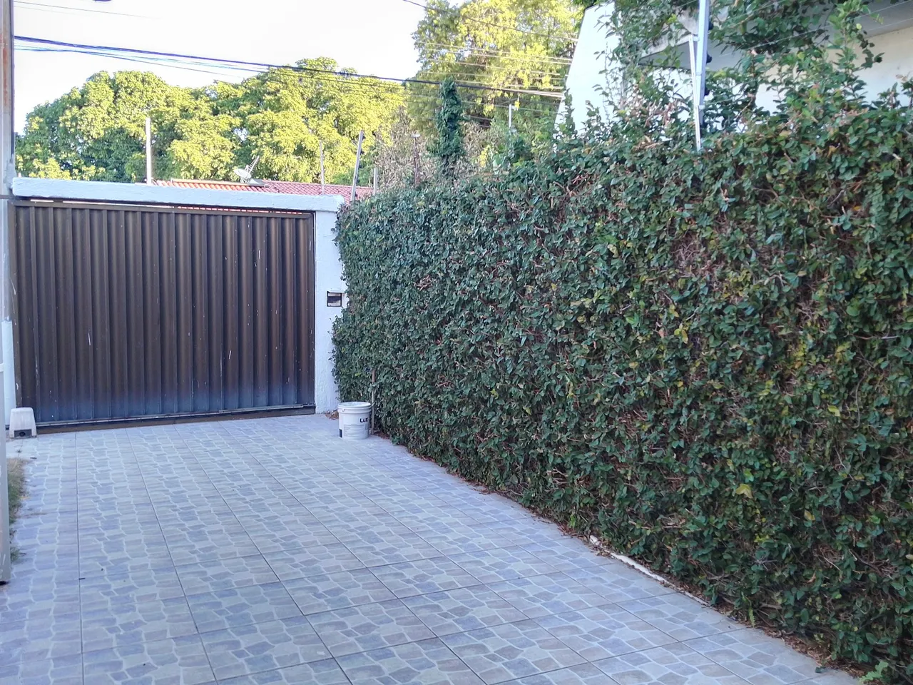 Alugo excelente casa na Gruta de Lourdes!