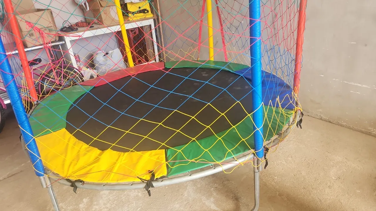 Cama elástica infantil - Pula Pula