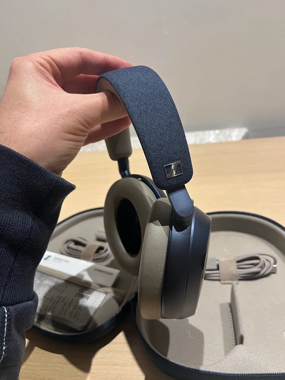 Sennheiser MOMENTUM 4  - Foto 3