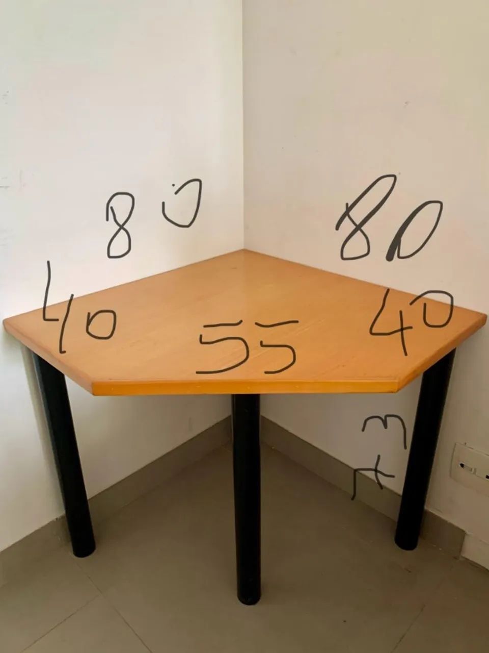 MESA TAMPO AGLOMERADO E PÉS DE AÇO - Foto 3