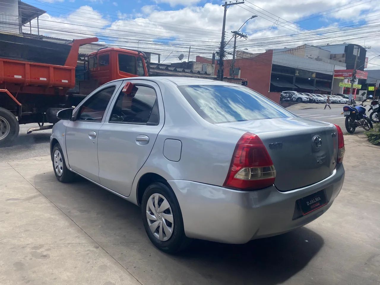 TOYOTA ETIOS SEDAN 1.5 X 2014 (FINANCIO COM R$9.000 DE ENTRADA) - Foto 7
