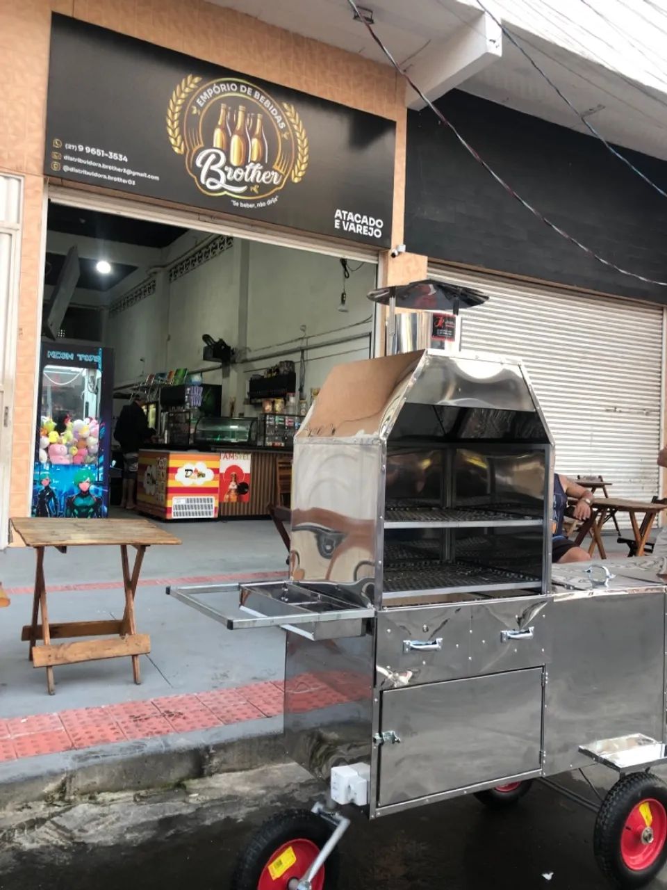 Carrinho de churrasco com caixa térmica  - Foto 5