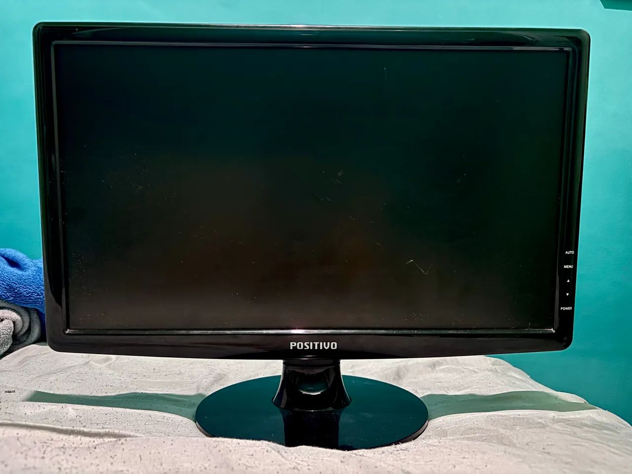 Positive Computer + 18.5 Monitor/TV with Remote Control64166986202882121