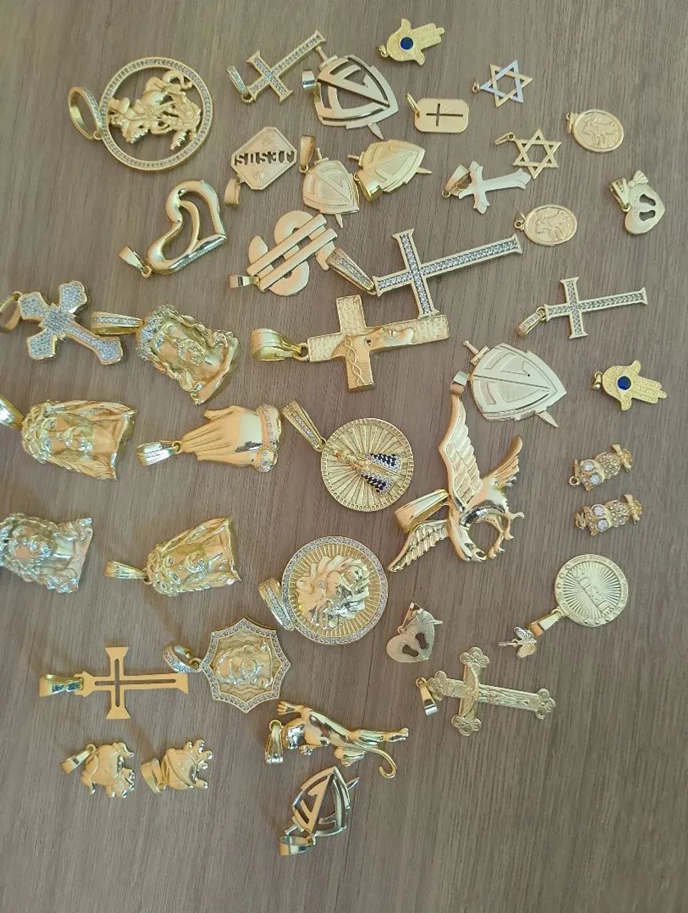 RENDA EXTRA. LOTE DE SEMI JÓIAS BANHADAS A OURO 18K  - Foto 5