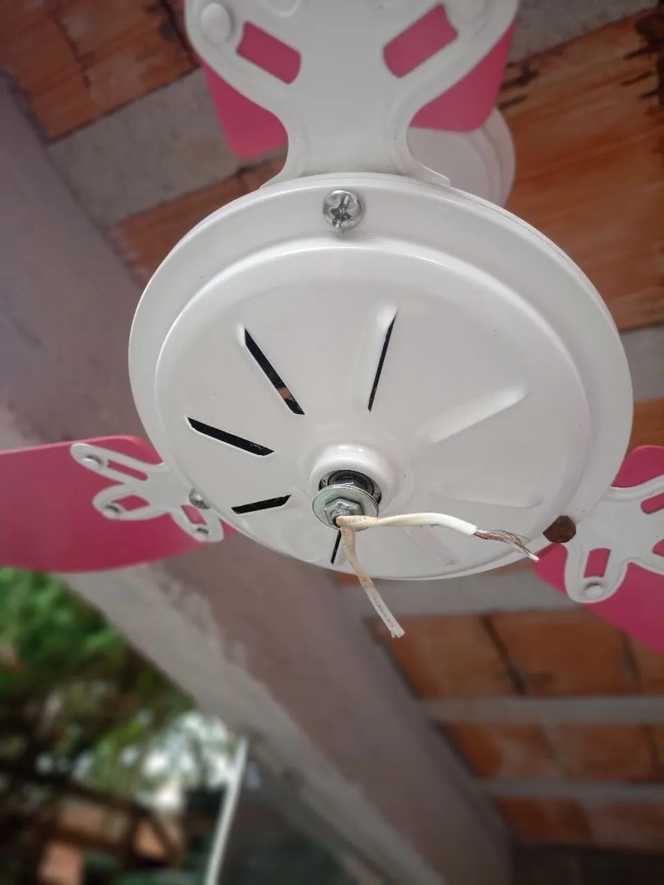 Ventilador de teto branco e rosa - Foto 5