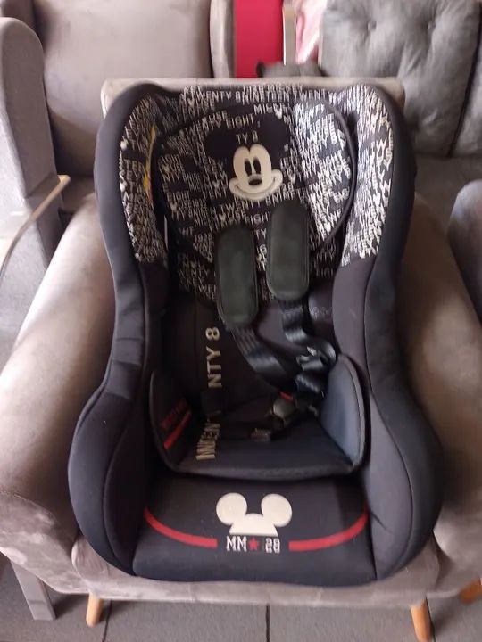Cadeirinha usada de Carro Infantil Mickey Mouse