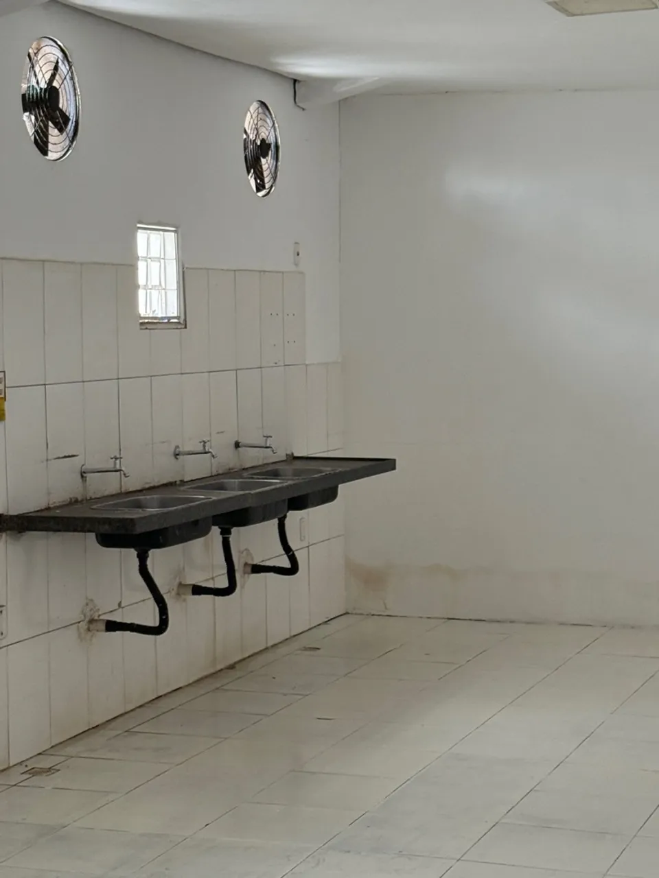 Alugo casa angelim 