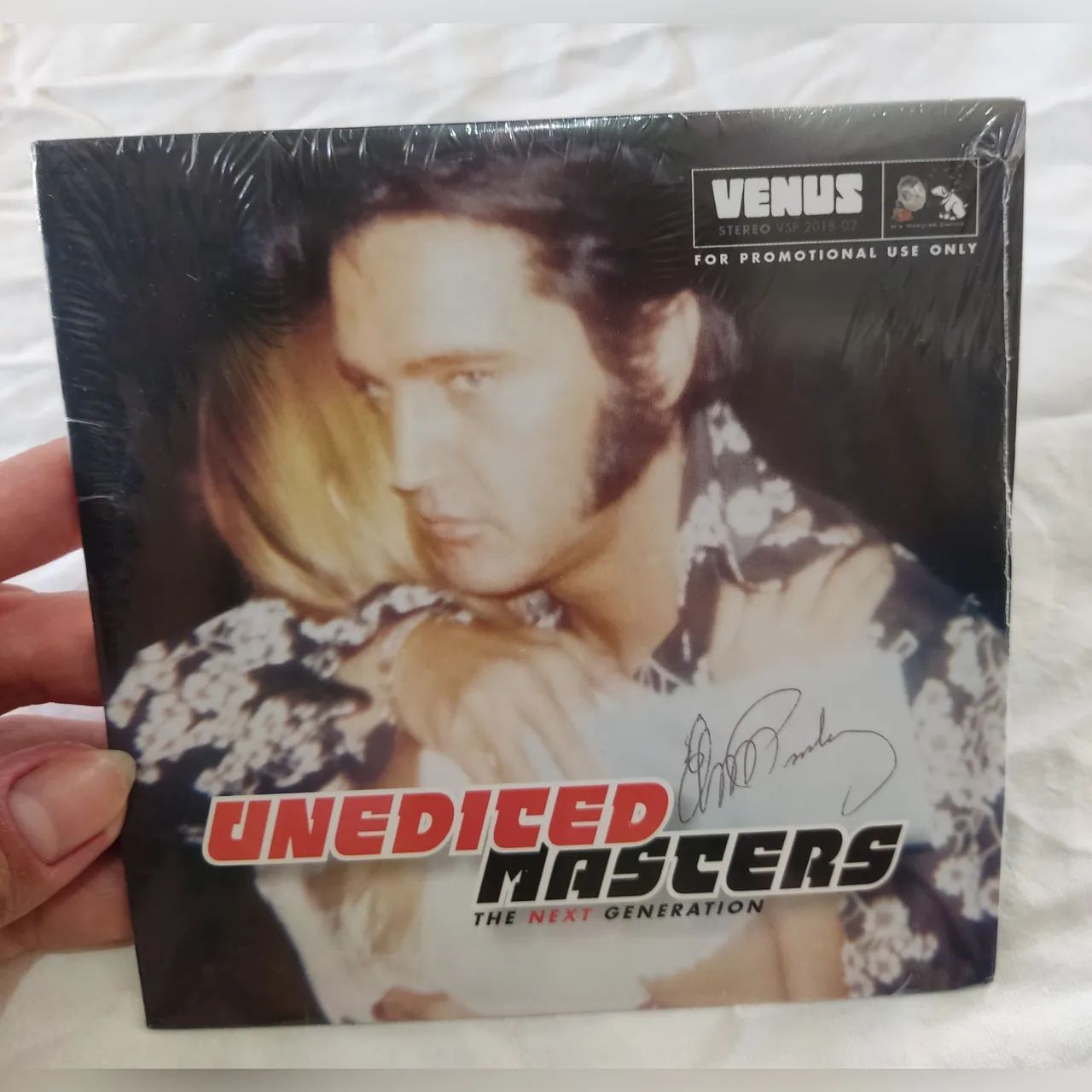 Cd LACRADO Elvis Presley - unedited masters 