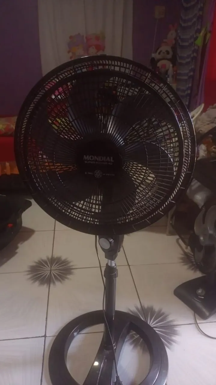 Vendo um ventilador  mundial  zerado novo valor 180
