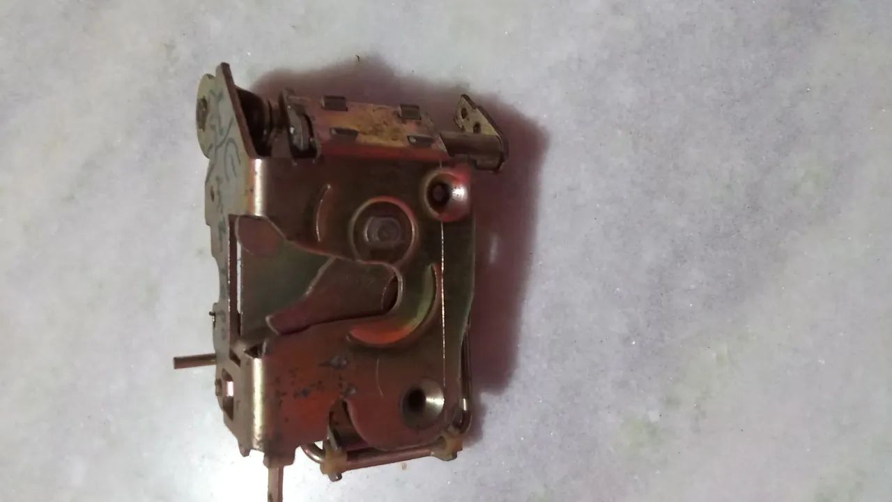 Fechadura porta D20 Monza Chevette - Foto 3