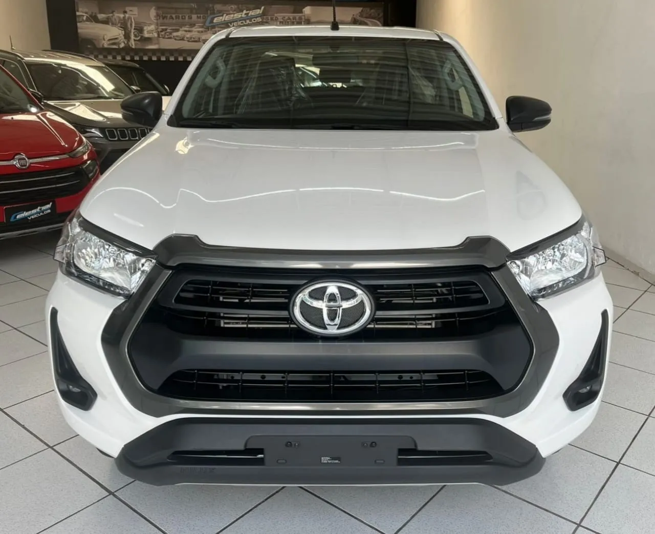 Toyota Hilux SR 2022 - 49.850 km - Impecável