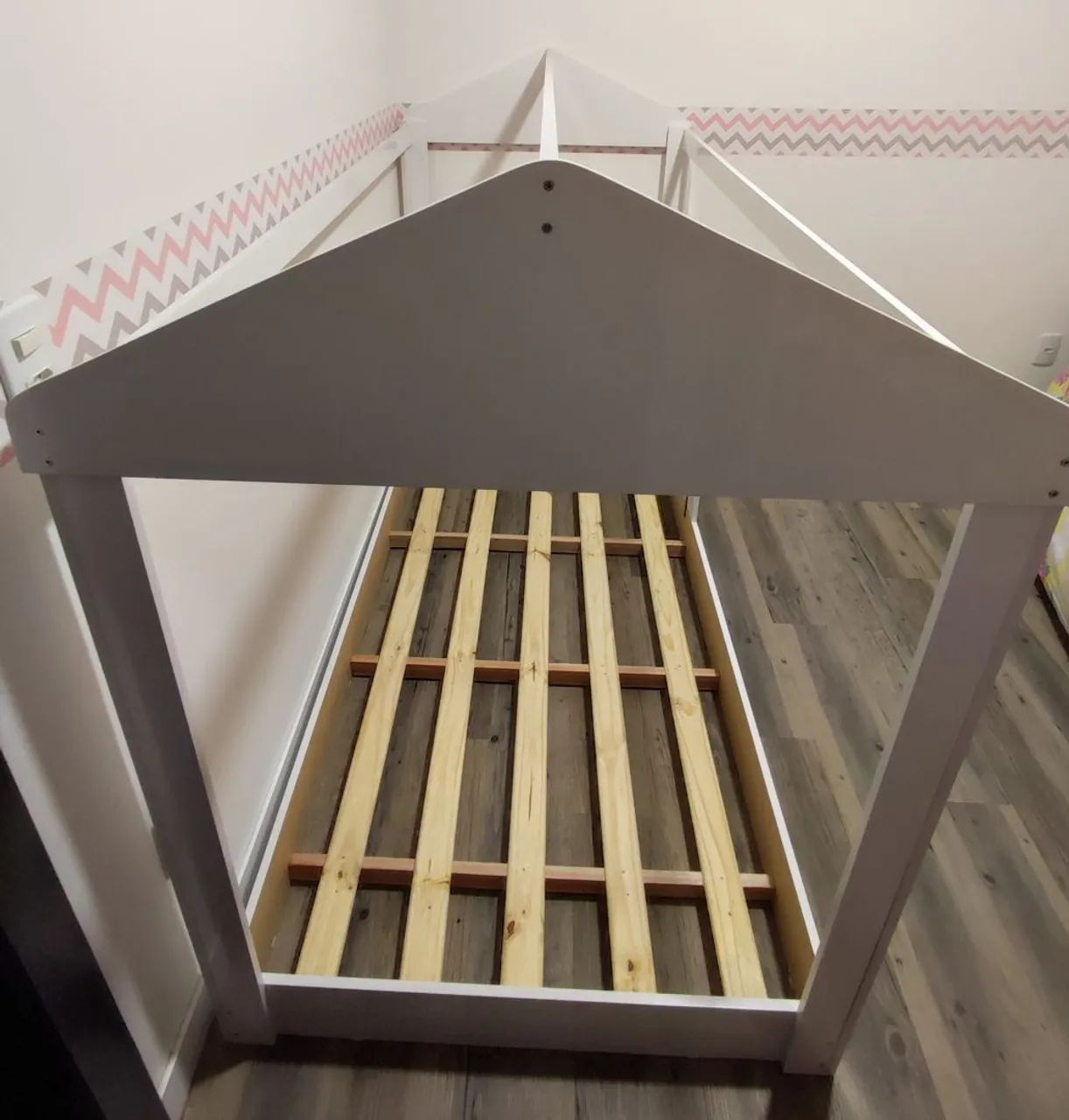 Cama montessoriana casinha - 198 x 96cm / Acompanha Colchão 