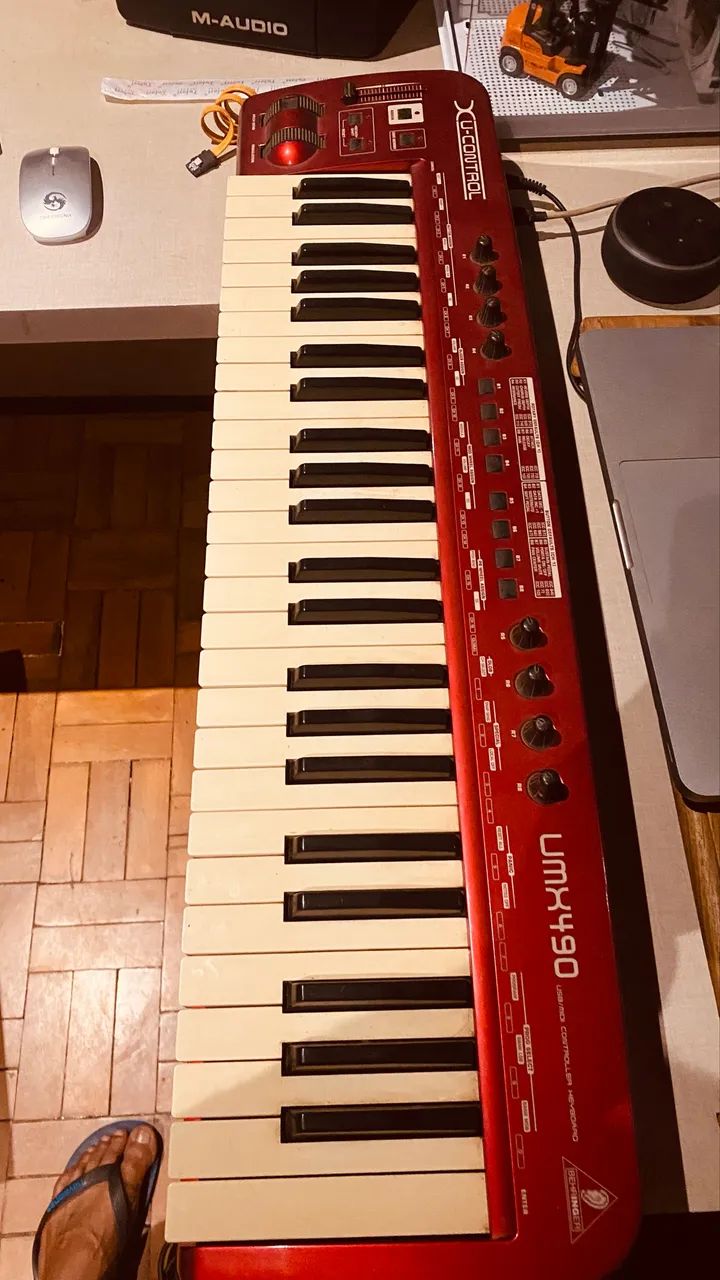 Controladora umx490 behringer  - Foto 3