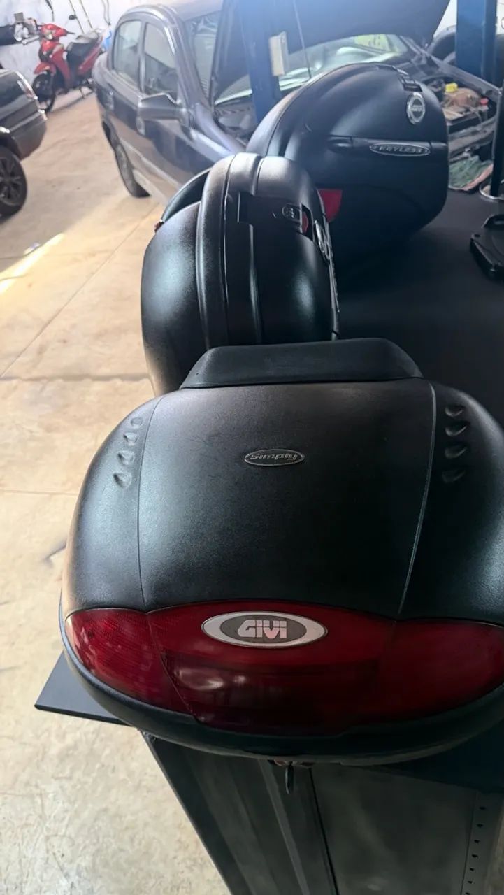 Vende-se baús originais GIVI  - Foto 4