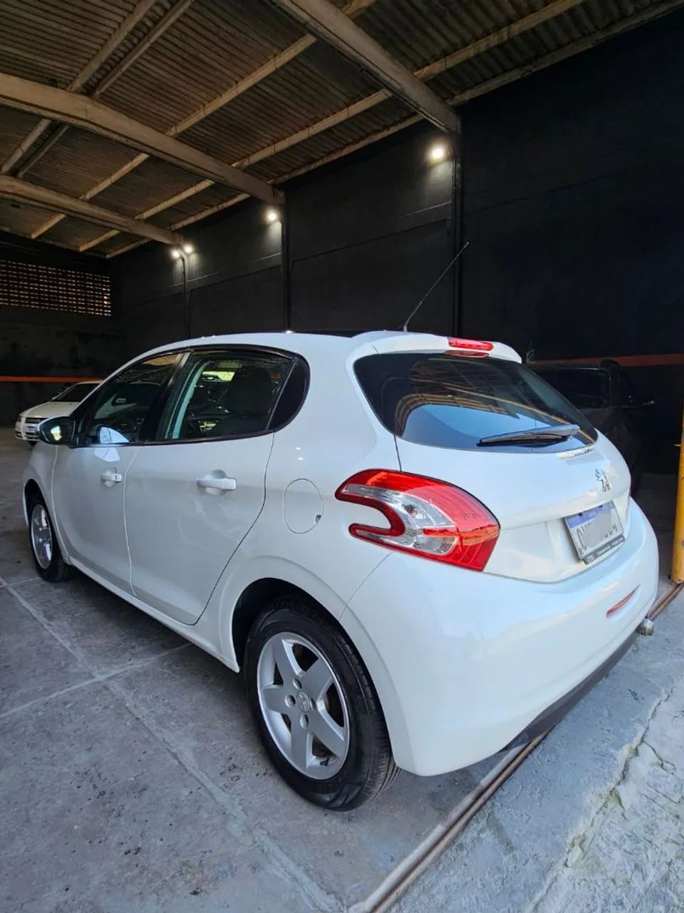 Peugeot 208 Active/active Pack 1.5 Flex 8V 5P 2014 - Foto 5
