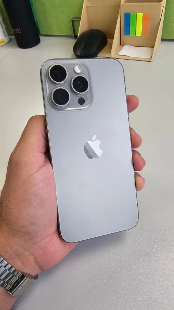 iPhone 15 Pro Max 256GB Titânio Natural - Foto 2