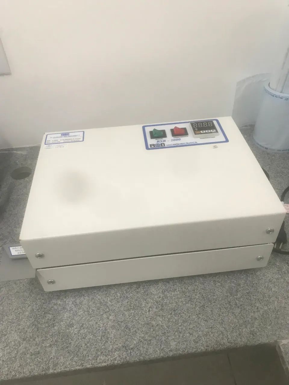 Seladora automática ron micromecanica RSR-2000