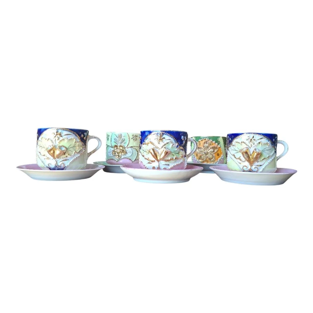 Xícara Antiga Em Porcelana Europeia.  - Foto 2