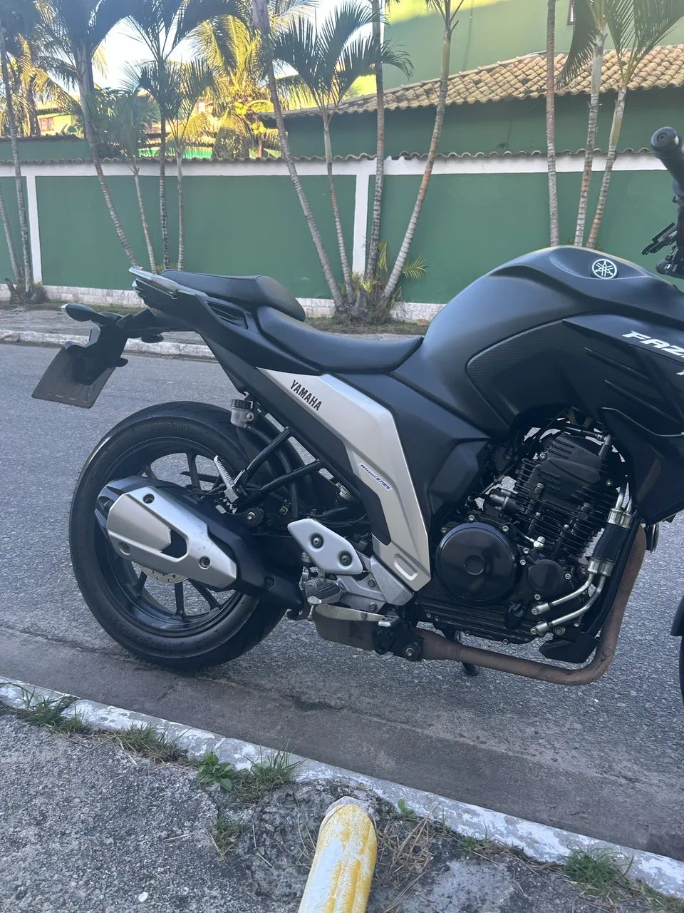 Fz25  - Foto 3