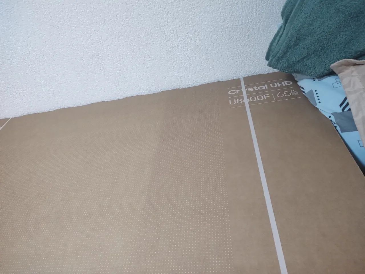 Caixa de papelão tv 65 polegadas 