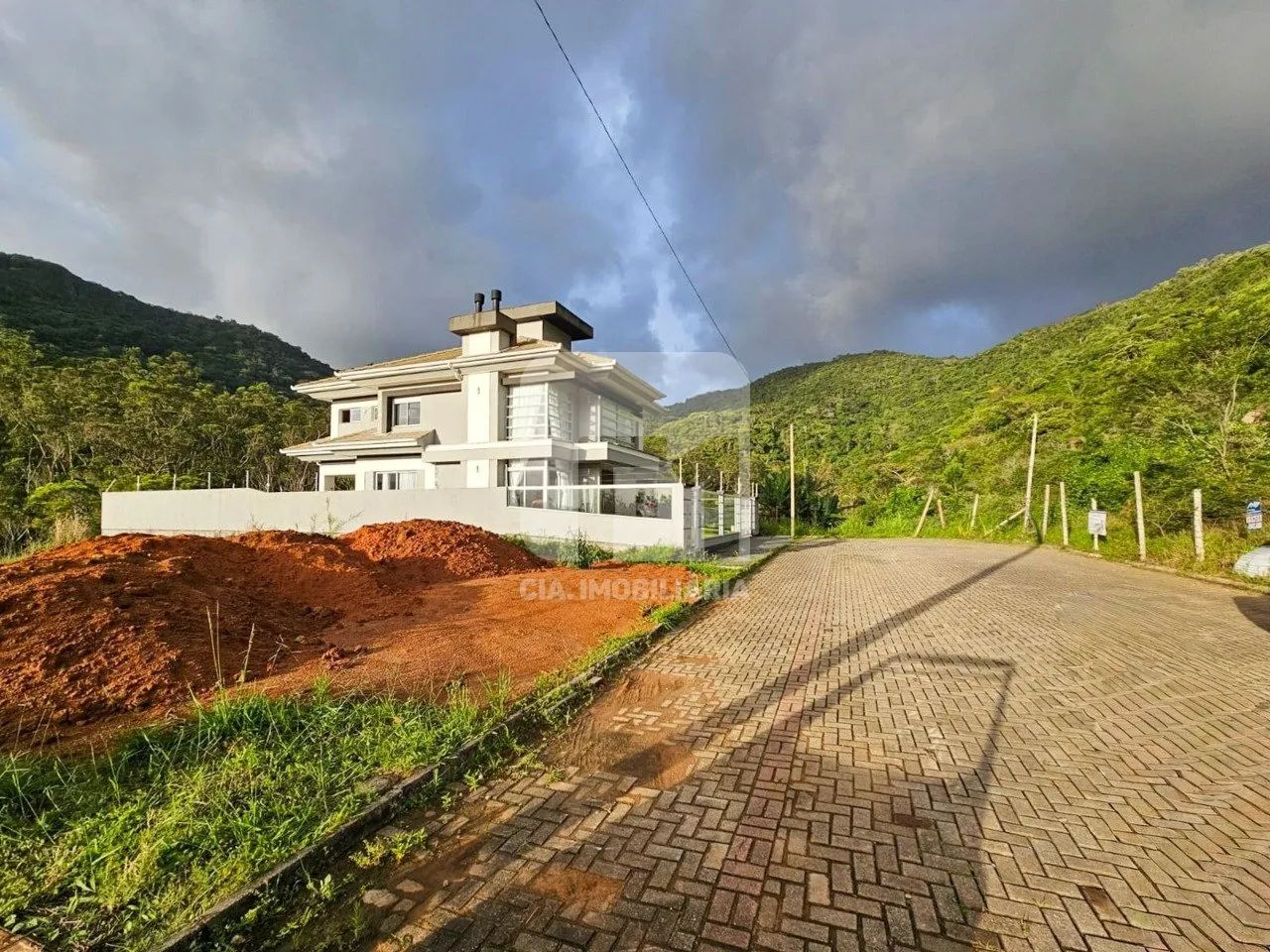 Terreno à venda no bairro Saco Grande - Foto 2