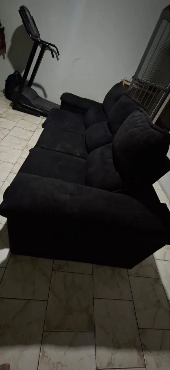     Sofá Preto 3 Lugares - Oportunidade 